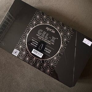 Aprés Gel-X Nail Extensions Natural Coffin Medium